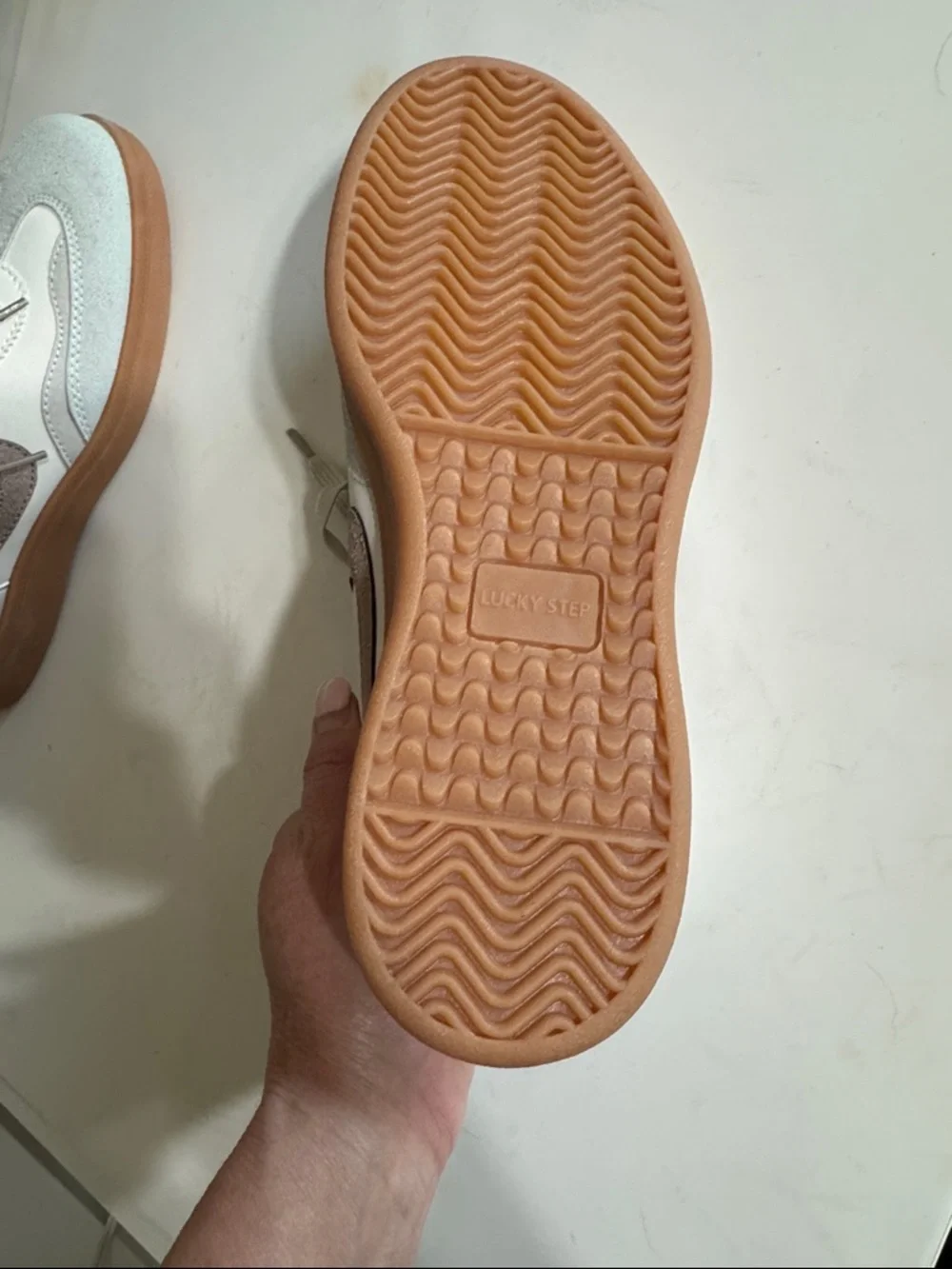 LUCKY STEP Women's Cream & Brown Retro Sneakers